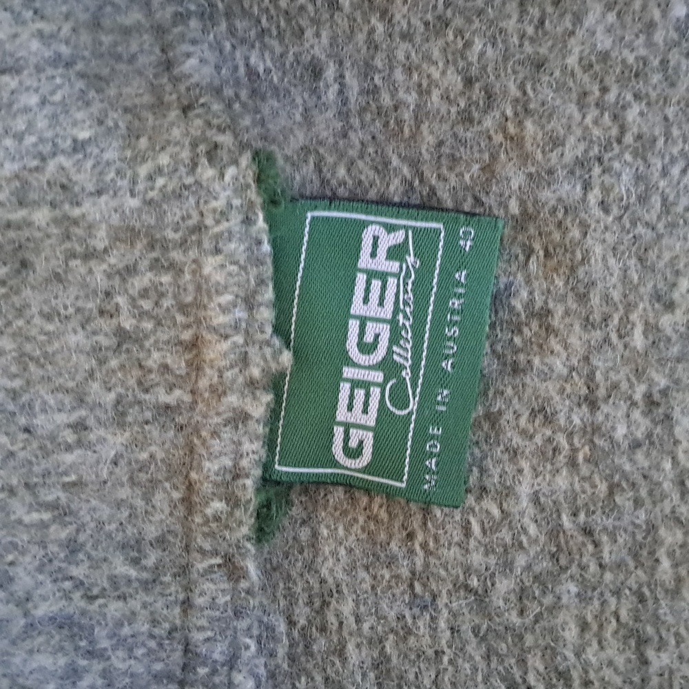 Vintage Geiger Collections Size 40 Pure New Wool Chunky Cardigan Jacket Sweater - Picture 6 of 11